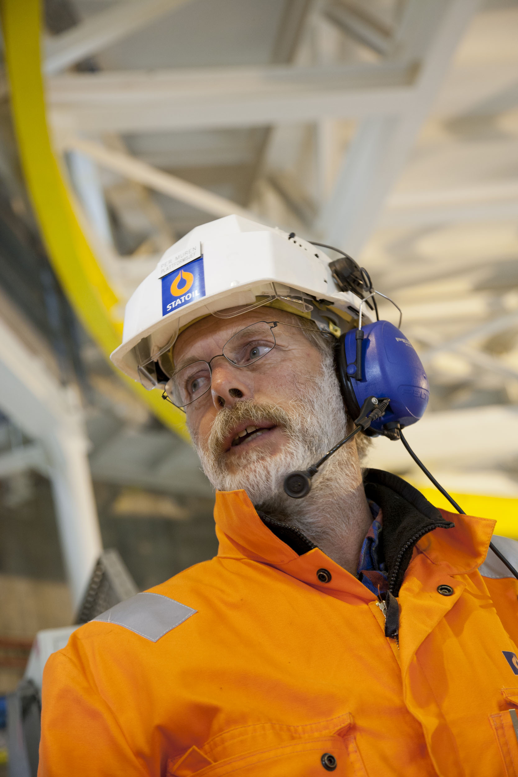 Portrait d'un homme au travail sur la plate-forme offshore de Troll en mer du nord. Photo corporate de reportage réalisée pour le Groupe Engie.